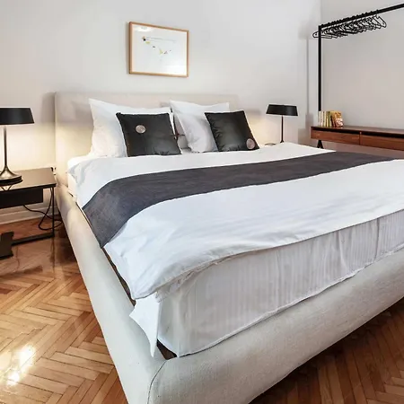 Two Bedroom With The Free Parking Belgrad