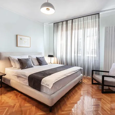 Two Bedroom With The Free Parking Apartment *